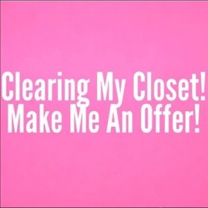Clearing my closet make an offer‼️